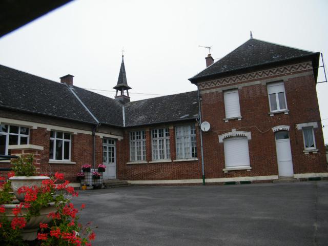 Ecole.