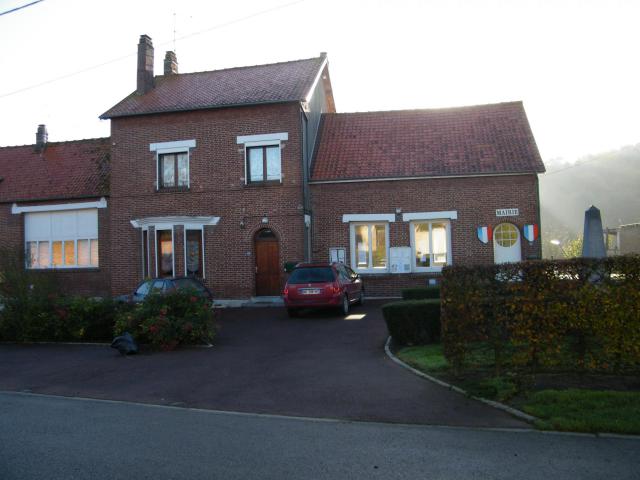 Mairie-école.