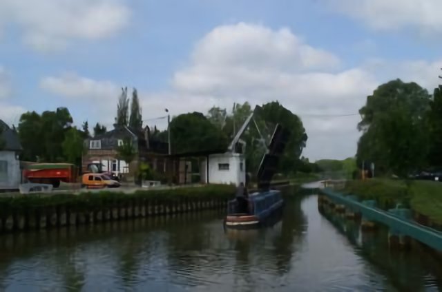 Lift bridge, Feuilleres, Somme