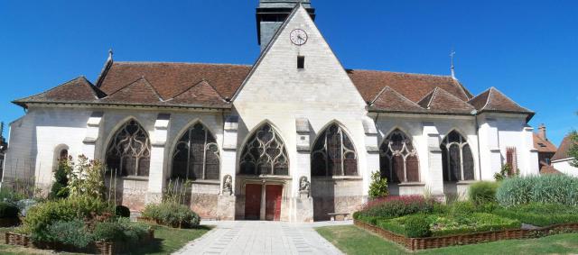 Cet édifice est répertorié dans la base Mérimée, base de données sur le patrimoine architectural français du ministère de la Culture, sous…