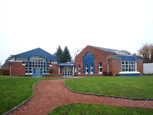 Senarpont (Somme, France) ; nouvelle mairie.
