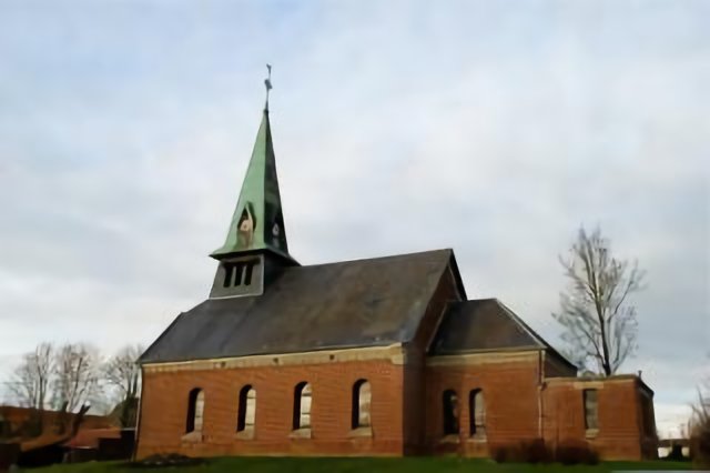 Fins: l'église by Marie-France Bourlet (www.photoclicsansclaque.com)