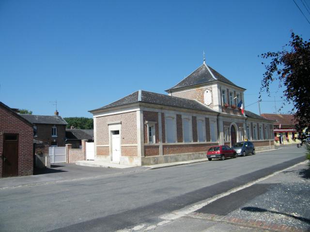 Mairie-école.