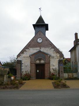 L'église Saint-Côme et Saint-Damiens d'Hébécourt.
