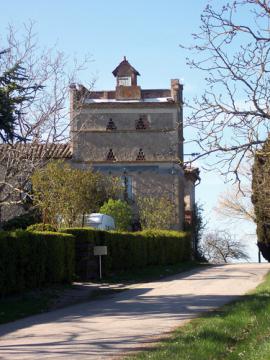 Trés Cantous au sud de CAHUZAC.