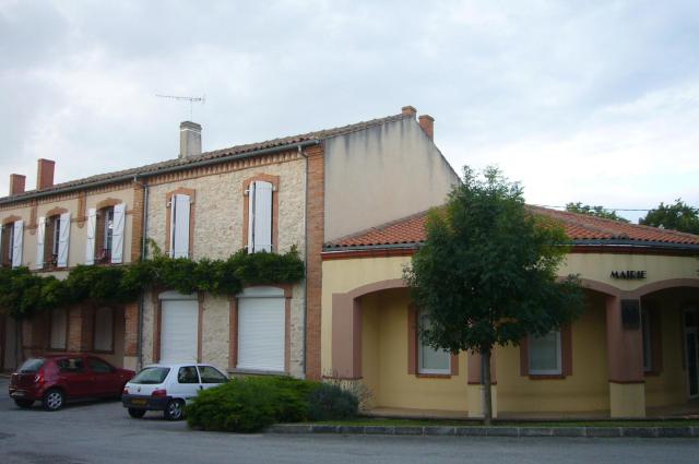 La mairie de Teyssode