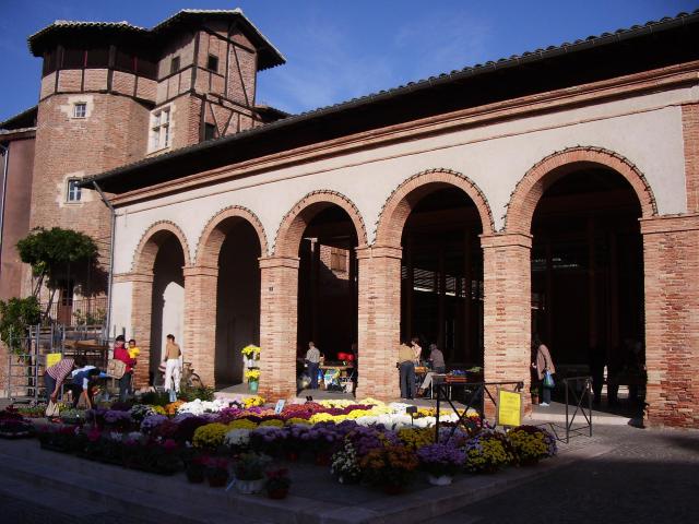Gaillac, dans le Tarn, en France. Place du Griffoul
