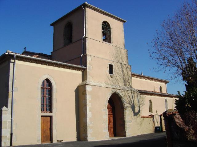 L'église Saint-Michel de Sémalens (Tarn, France).