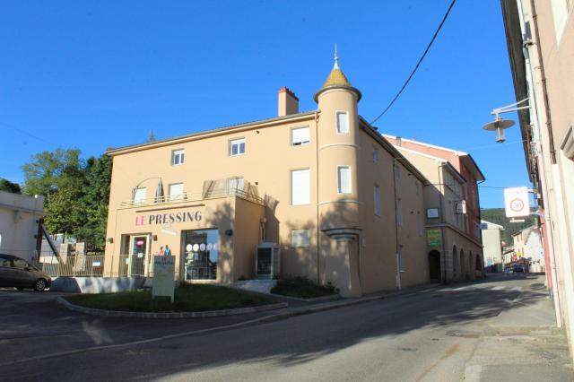 Maison Guillon, demeure où ont vécu Joseph de Lalande et Samuel Guichenon. Bâtiment situé à Ceyzériat.