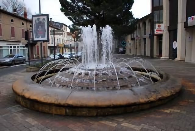 Fontaine rue du Pont de Caville, Mazamet