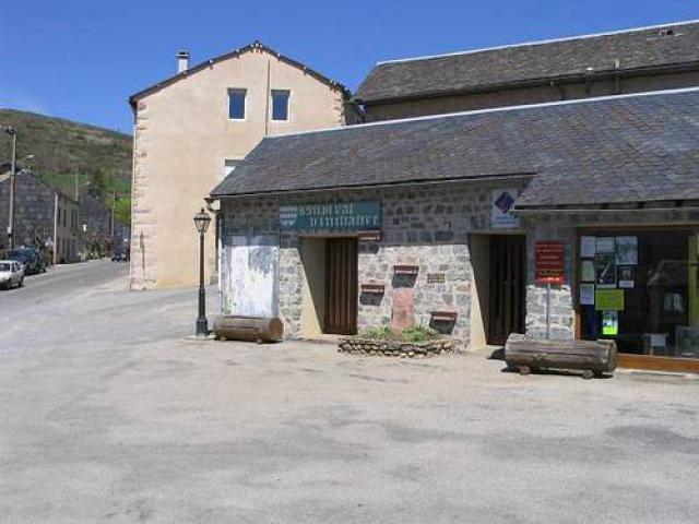 Murat sur Vèbre le village