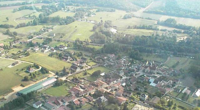 Vue aérienne de fr:Montier-en-l'Isle