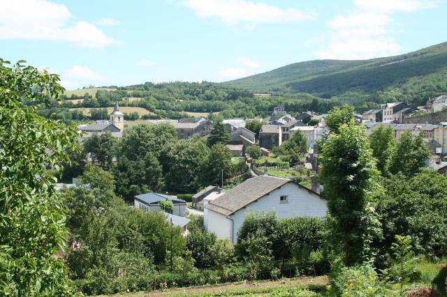 Viane (Tarn) - vue générale.