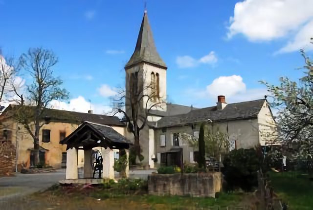 Eglise Saint-Nicolas et puits, Gaulène