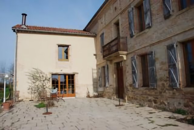 CHATEAU DE NAÏS