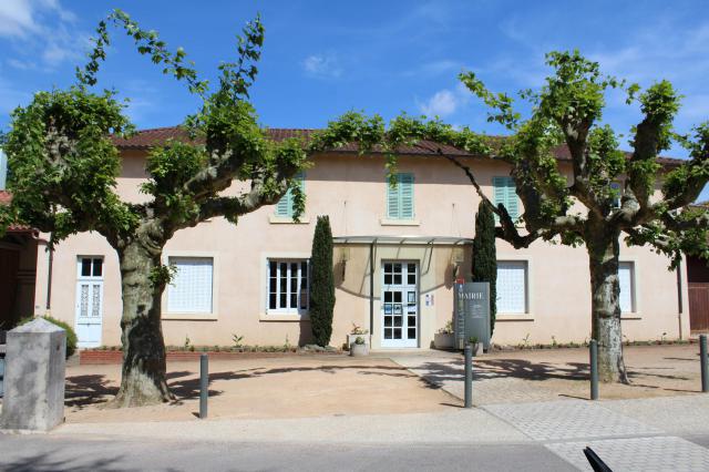 Mairie de Buellas.