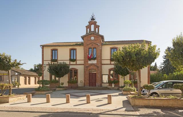 Français : Nohic. La Mairie.