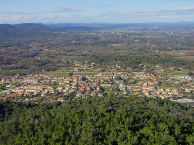 Vue de Rougiers en HDR