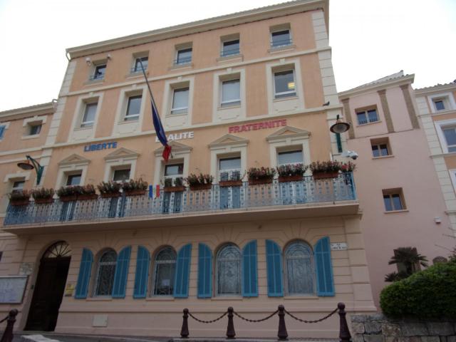 mairie du Muy