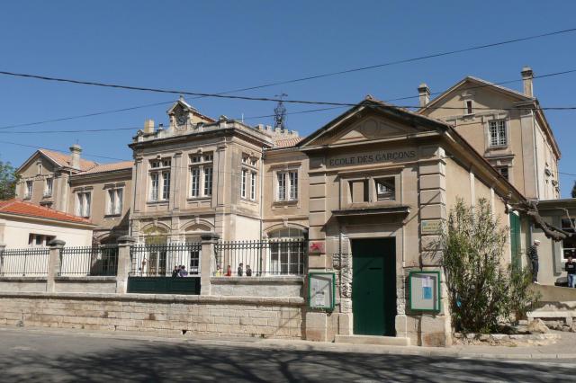 École Louis Giraud à Pernes les Fontaines