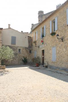 Mairie de Le Barroux (Vaucluse, France).