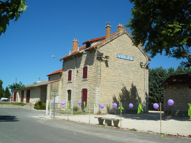 Ancienne gare de Violès, Vaucluse, France