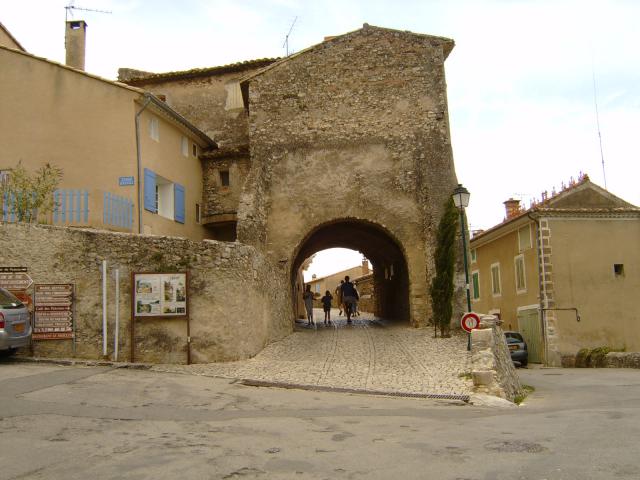 Vue du village de Séguret