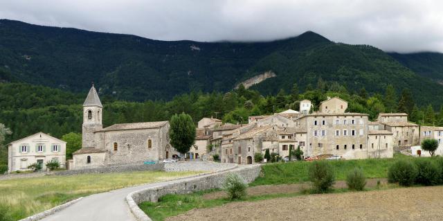 Savoillan (Vaucluse, France). Vue générale.
