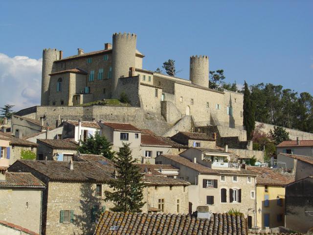Description : Le château de Mirabeau - Vaucluse (84)- France Source : image personnelle