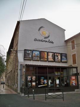 Cinéma le César dénommé Cinémovida à Apt, Vaucluse, France