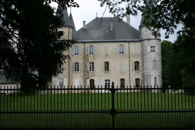 Chateau de Champdor vu depuis l'allée