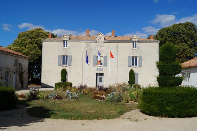 La mairie de Vix.