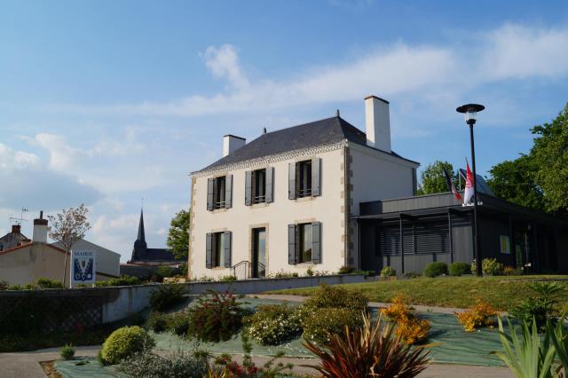 La mairie de Grand’Landes.