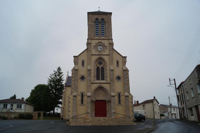 L’église Saint-Malo de Saint-Malô-du-Bois.