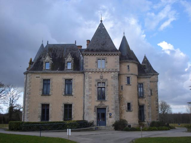 Le chateau du Domaine de Brandois datant de la fin du 19ème siècle.