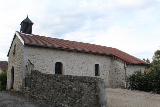 Église Saint-Pierre de Surjoux.