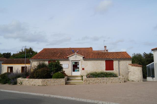 La mairie de Curzon.