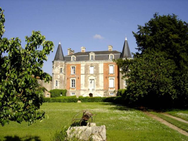 château de la Rivière à Mouzeuil Saint Martin