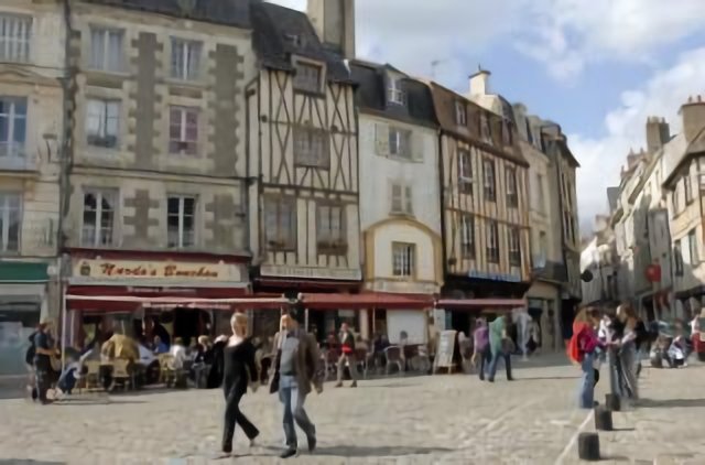 La place du Marché Notre-Dame et son héritage médiéval
