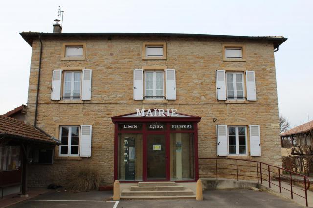 Mairie de Vésines.