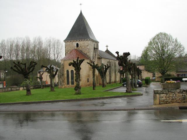 Eglise de Vaux-en-Couhé dans la VienneVaux-en-Couhé church in Vienne