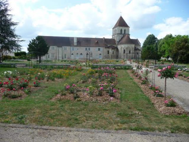Iglesia de Lencloitre Francia