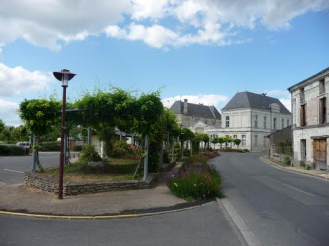 Municipio de Lencloitre Francia