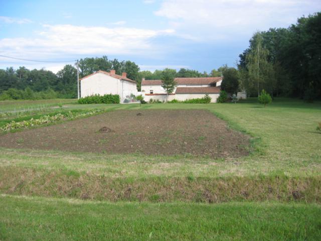 La Garde, Ouzilly