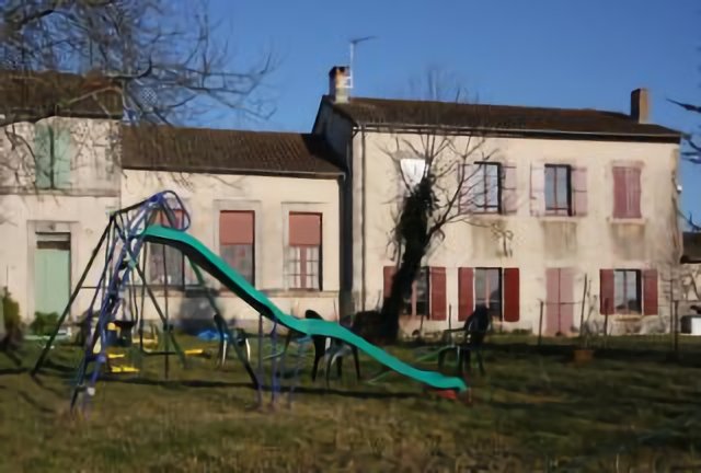 Saint-Ouen-sur-Gartempe : école communale