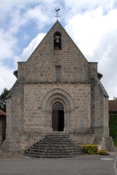 Saint-Bazile : église romane