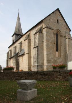 Bujaleuf : église romane