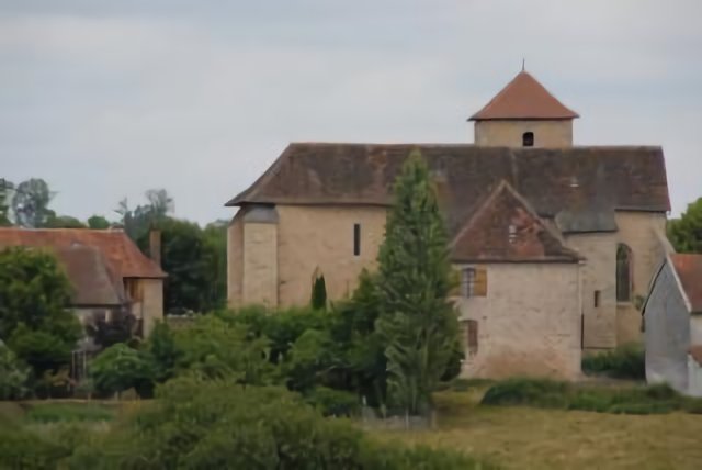 Janailhac : l'église face sud