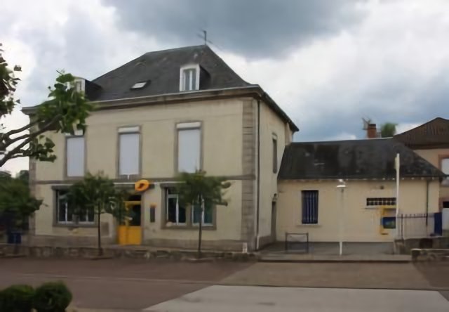 Châlus : la poste