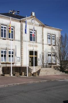 Châteauponsac : mairie